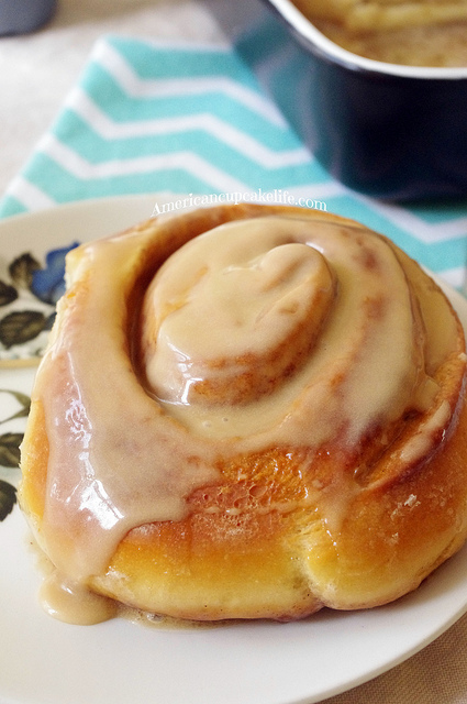 Maple Coffee Cinnamon Rolls