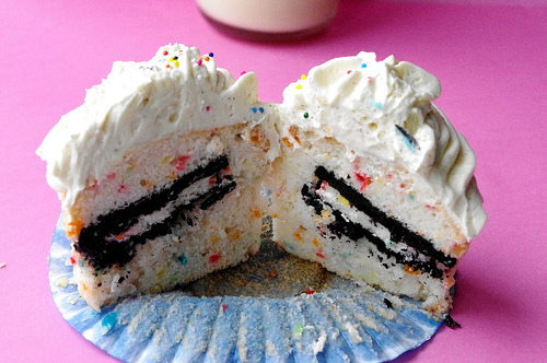 Oreo Birthday Surprise Cupcakes
