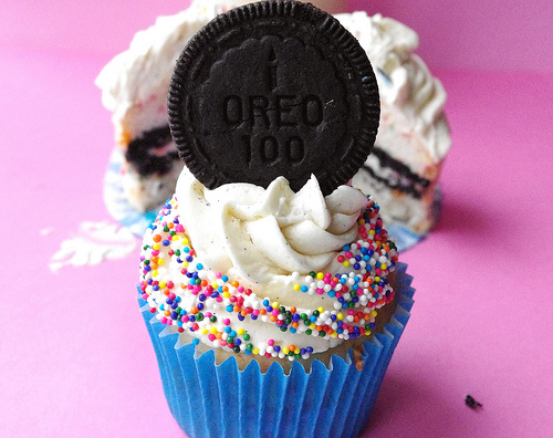 Oreo Birthday Surprise Cupcakes