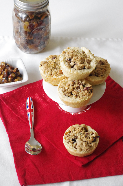 Streusel Mince Pies