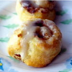 Cinnamon Roll Push Pops