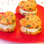 Cotton Candy Funfetti Whoopie Pies