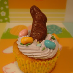 Lemon and Vanilla Easter Cupcakes