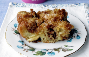 Cinnamon Pecan Monkey Bread