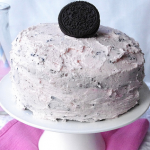 Strawberry Cookies n’ Cream Cake