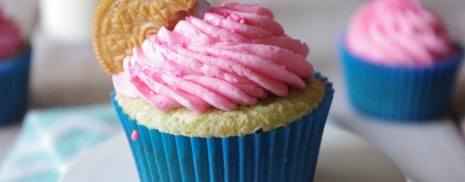 Cotton Candy Oreo Cupcakes